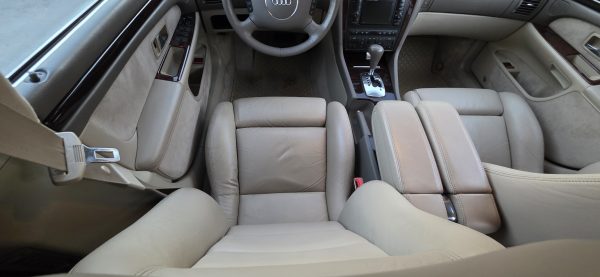 Audi A8 D2 6.0 W12 - Slika 13