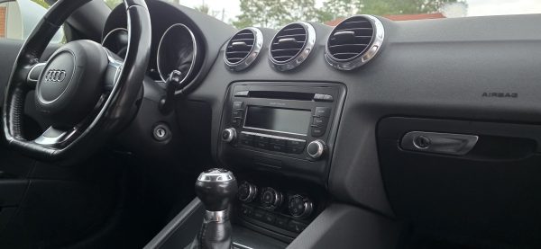Audi TT 2.0 tfsi Cabrio - Slika 23