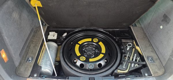 Volkswagen Touareg W12 6.0   1/500 - Slika 45