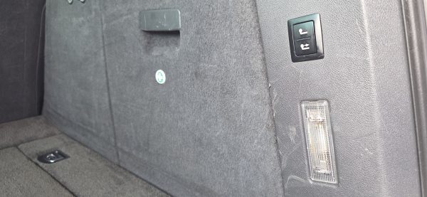 Volkswagen Touareg W12 6.0   1/500 - Slika 17