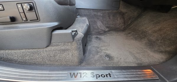 Volkswagen Touareg W12 6.0   1/500 - Slika 36