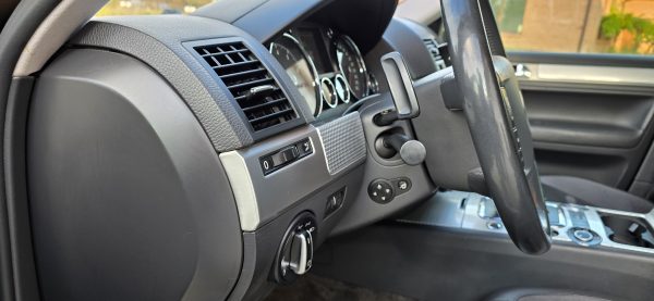 Volkswagen Touareg W12 6.0   1/500 - Slika 21
