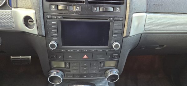 Volkswagen Touareg W12 6.0   1/500 - Slika 26
