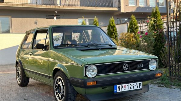 Volkswagen Golf 1