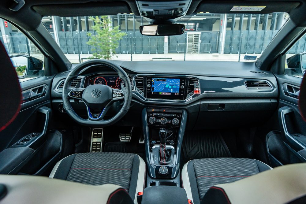 Volkswagen T-Roc R - 240HP - Slika 19