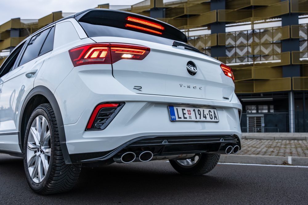 Volkswagen T-Roc R - 240HP - Slika 13