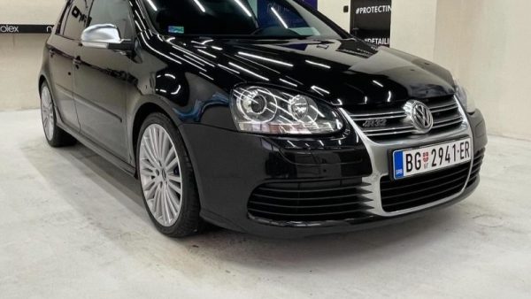 Volkswagen Golf 5 R32