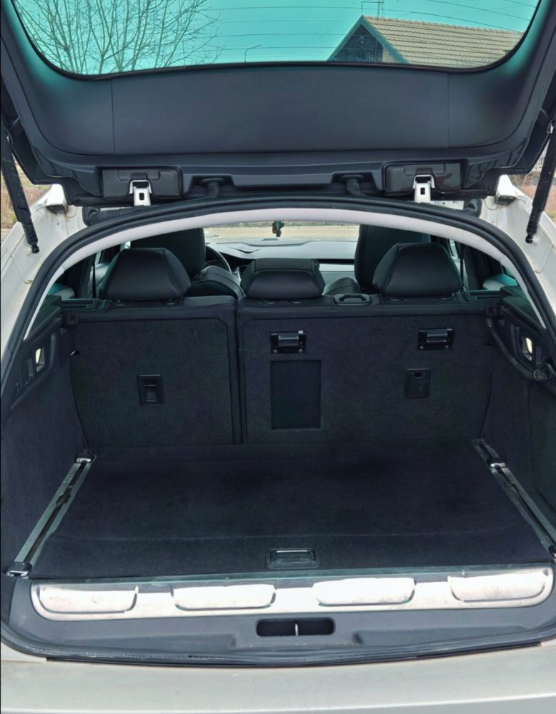 Peugeot 508 RXH Hybrid4 - Slika 9