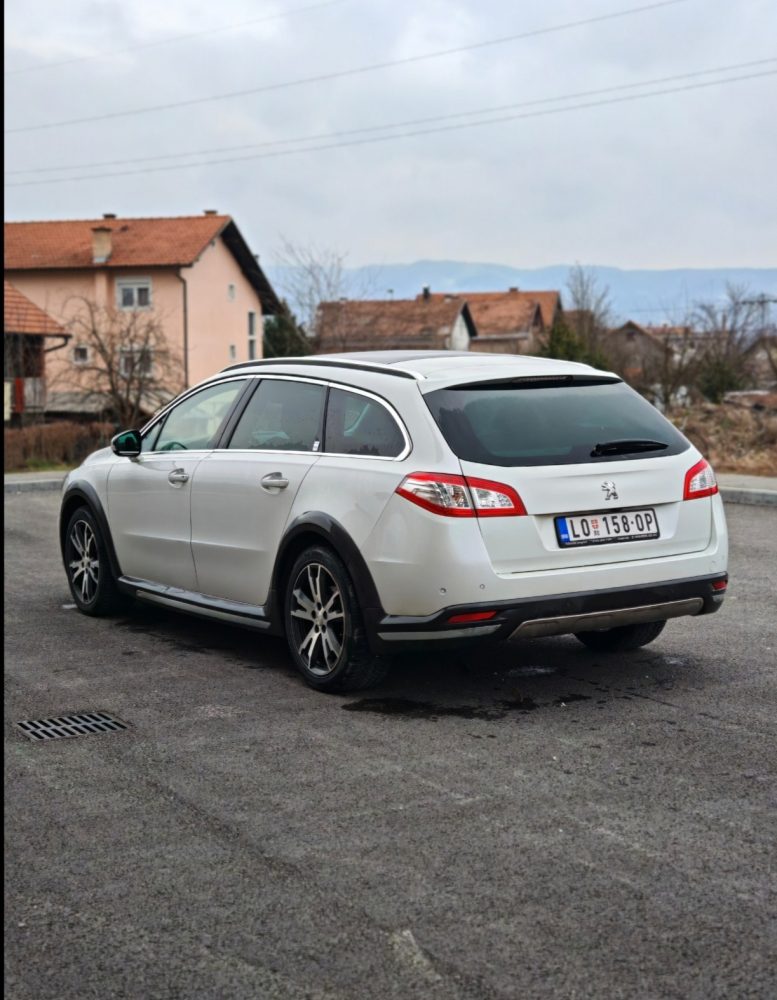 Peugeot 508 RXH Hybrid4 - Slika 5