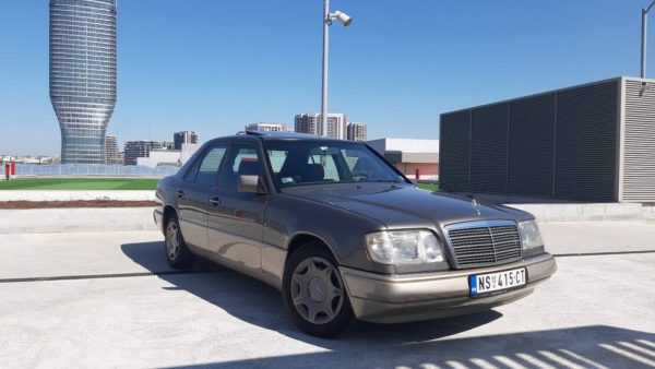 Mercedes Benz W124 2.5 250D '88